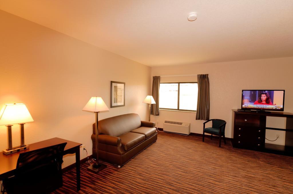 Cobblestone Inn & Suites - Denison | Oak Ridge חדר תמונה