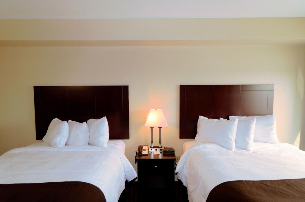 Cobblestone Inn & Suites - Denison | Oak Ridge חדר תמונה